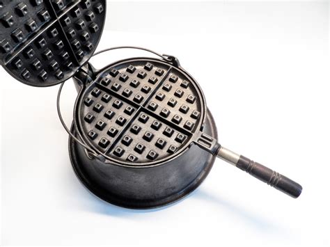 Product Overview. This wonderfully robust waffle maker has been hand cast in iron and has a midnight black finish. Perfect for use with Chimineas and garden fire pits this wonderful waffle iron creates delicious snacks no matter what the occasion. An ideal way to enjoy a tasty treat with family and friends in the beauty of your garden or grounds.